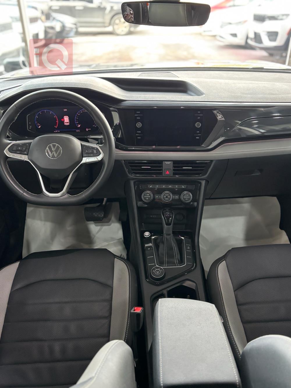 Volkswagen Taos